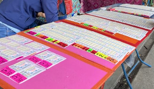 แผงขายลอตเตอรี่