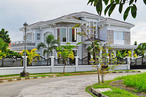 บ้านหลังใหญ่